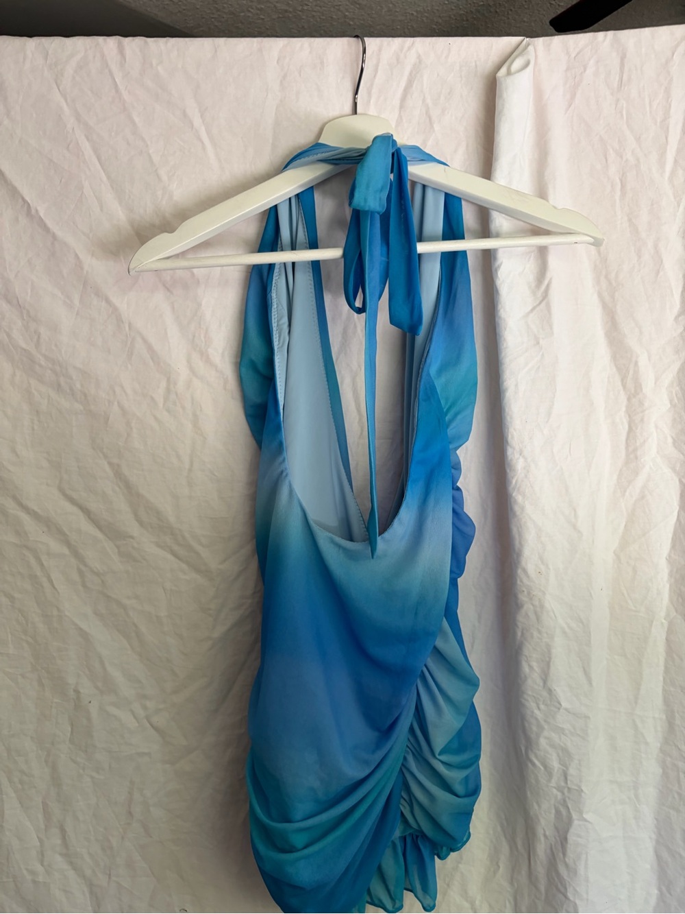WHITE FOX Boutique Blue Ombre Halter Top Ruffled Ruched Size S party Y2K resort - Picture 8 of 16